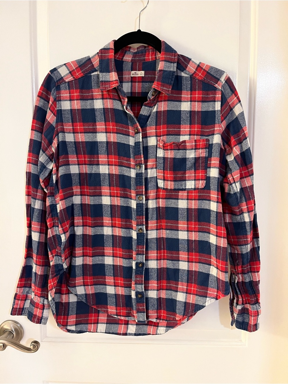 Hollister Plaid Button-Up Shirt in Navy, Red & White